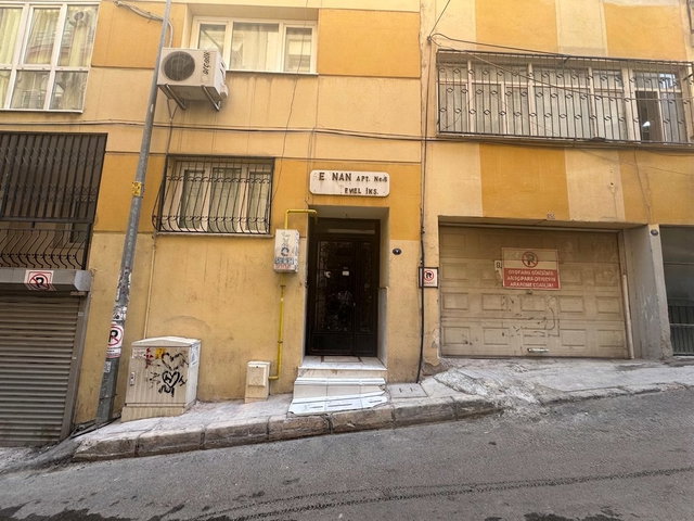 ÜÇYOL METRO YAKINI SATILIK 3+1 DAİRE