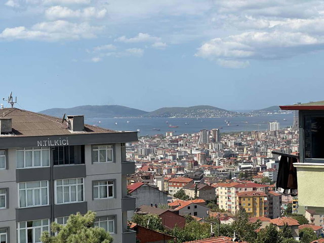 PENDİK DUMLUPINARDA GENÇ BİNADA DENİZ MANZARALI 3+2 SATILIK