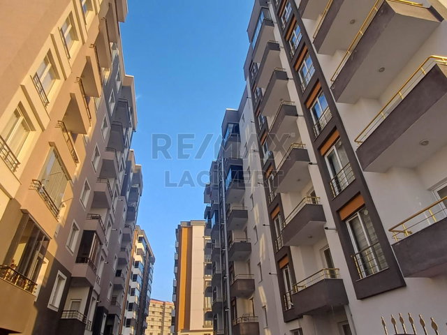 RE/MAX LACIVERT'TEN YILDIZKENT'TE KIRALIK LÜKS 1+1 DAIRE