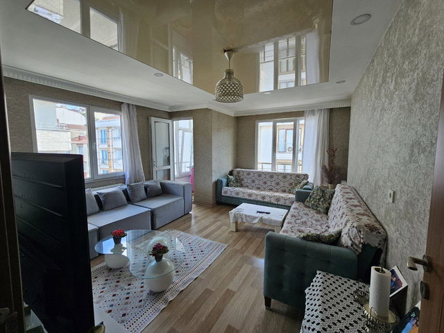 ESENYURT PINAR MAHALLESİ 2+1 SATILIK DAİRE