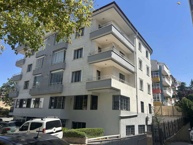 ÇANKAYA CEZAYİR CADDESİ’NDE MERKEZI LOKASYONDA SATILIK 3+1 DAİRE