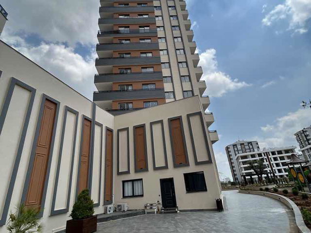 ADANA ÇUKUROVA’DA SIFIR 4+1 | 200 M² | 4 CEPHELİ | 6. KAT | BALKONLU KİRALIK DAİRE