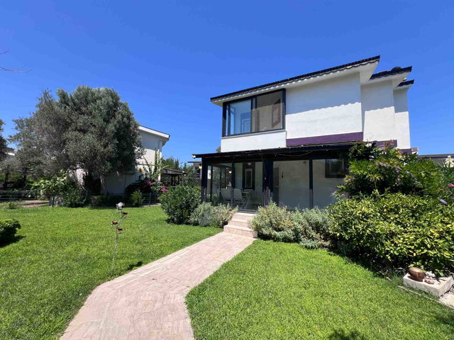 URLA GÜLBAHÇE'DE KIŞ DÖNEMI KIRALIK 3+1 VILLA