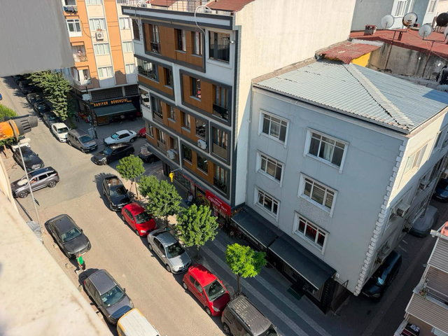ZEYTİNBURNU'NDA FERAH VE KULLANIŞLI SATILIK 3+1 DUBLEKS DAİRE