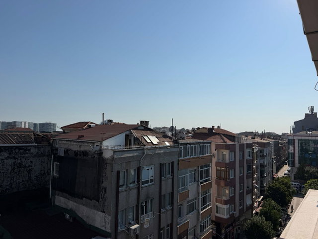 ZEYTİNBURNU'NDA FERAH VE KULLANIŞLI SATILIK 3+1 DUBLEKS DAİRE