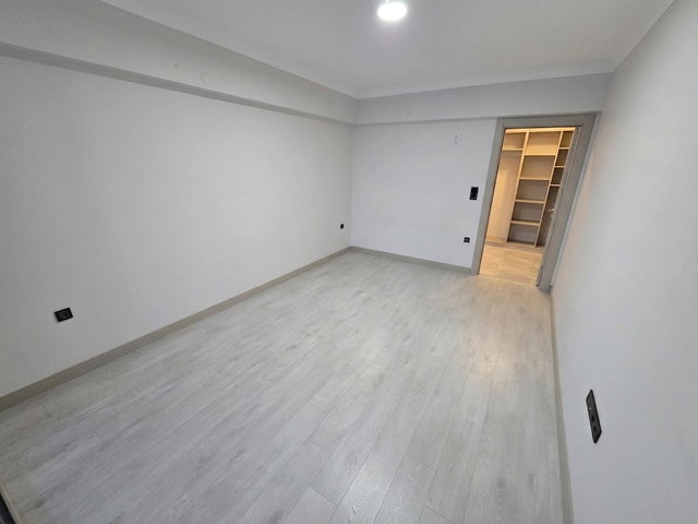 BATIKENT'TE LÜKS 4+1 AKILLI EV, HAMAMLI, 180M²