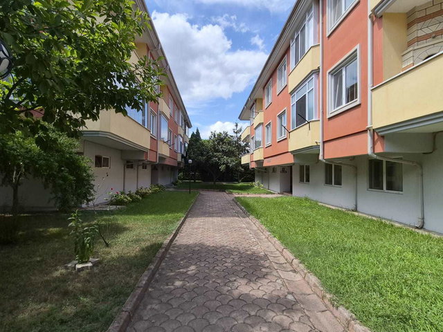 REMAX HÜR ALİ KUTANİS'TEN SERDİVAN'DA SİTE İÇİ KİRALIK 3+1 DAİRE