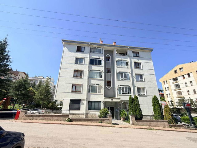 SANCAK MAHALLESİNDE YAPILI GENİŞ 3+1