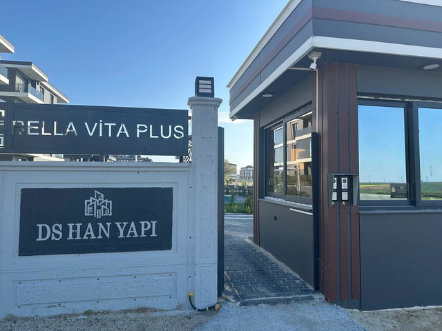 RE/MAX LAVANDA'DAN EMLAKLAR BÖLGESİNDE 1+1 KİRALIK DAİRE