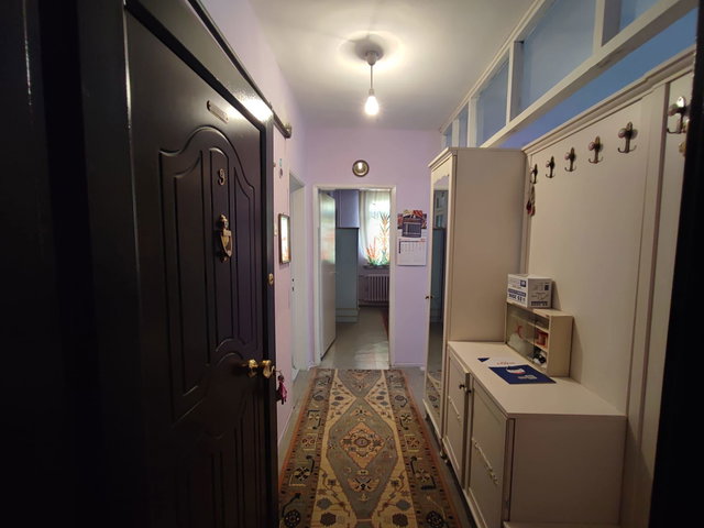 RE/MAX MOD'DAN İSTİKLAL OKULU YAKINI ARA KAT KİRALIK 2+1 DAİRE