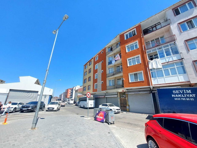 ÇORLU DA FIRSAT 1+1 SATILIK DAİRE