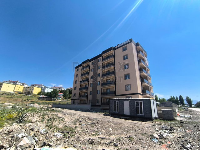 RE/MAX LACIVERT'TEN HILALKENT'TE KIRALIK 1+1 DAIRE