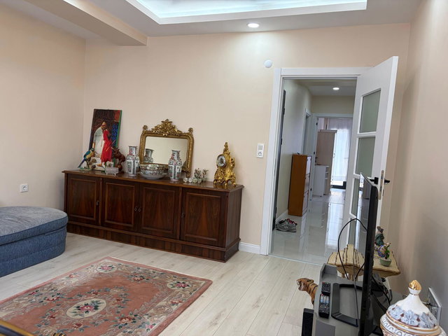 FATİH AKŞEMSETTİN'DE YENİ BİNADA ARA KAT 2+1 SATILIK BOŞ DAİRE