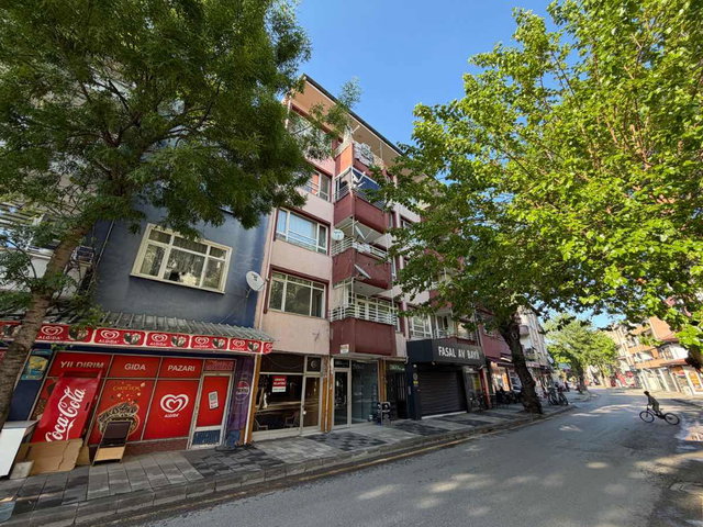 REMAX MAVİ'DEN YAHYALARLAR MAH3+1 SATILIK DAİRE