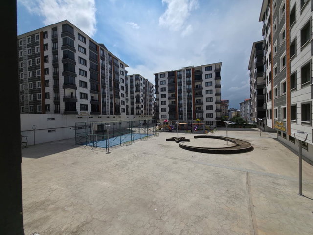 REMAX İLKE'DEN KOMBİNA'DA 4+1 SATILIK LÜKS DAİRE