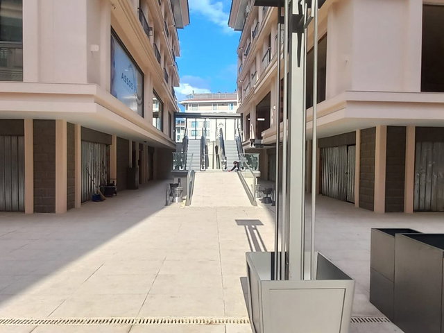 REMAX ANI 'DAN ÇENGELKÖY MEYDAN SİTESİ ’NDE SATILIK 2+1 DAİRE