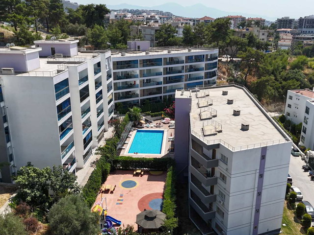 LİLA EVLERİ SİTESİNDE HAVUZLU, SATILIK 3+1 DAIRE