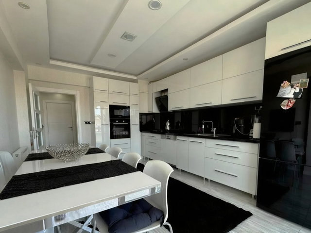 DİKMEN AKPINAR MAHALLESİNDE 3+1  150 M² NET FULL YAPILI