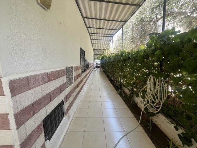 ALTINKUM MAHALLESİNDE DENİZE 150 METRE SATILIK VİLLA
