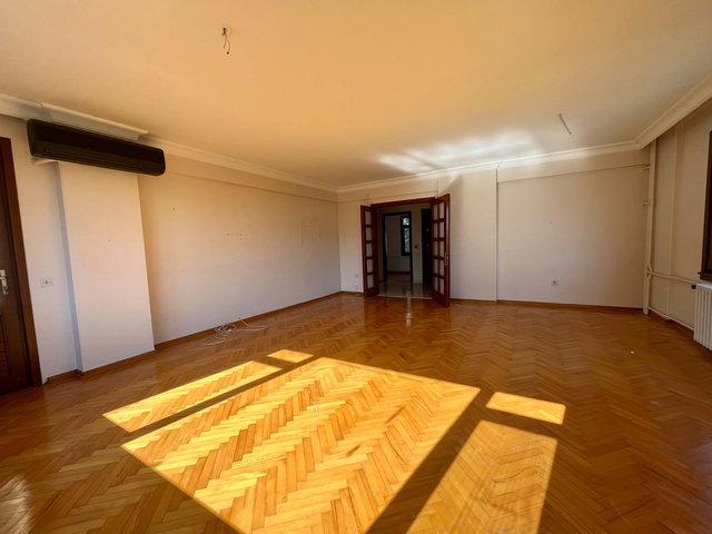 REMAXTIME'DAN 2.ULUS'TA SATILIK ARAKAT IŞIK ALAN 3+1 BOŞ DAİRE