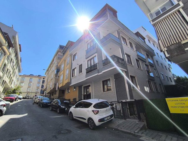ÇEKMEKÖY MERKEZ’DE EBEVEYN BANYOLU, CAM TERASLI, ŞÖMİNELİ DUBLEKS