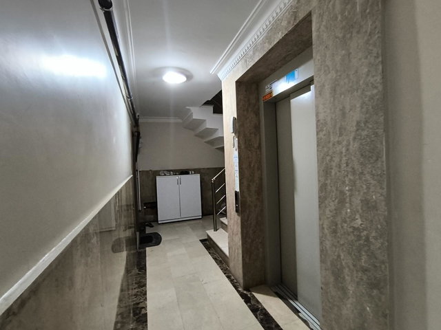 ÇEKMEKÖY MERKEZ’DE EBEVEYN BANYOLU, CAM TERASLI, ŞÖMİNELİ DUBLEKS