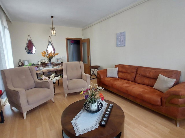 KRİSTALŞEHİR 3+1 SATILIK DAİRE 12. KAT KAPALI MUTFAK EBEVEYN BANYOSLU BALKONLU