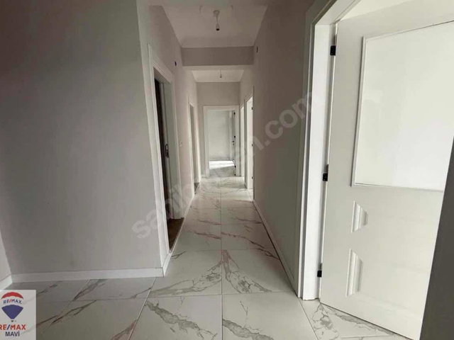 REMAX MAVİ'DEN ARİFİYE FATİH MAH3+1 EBEVYN BANYOLU SATILIK DAİRE
