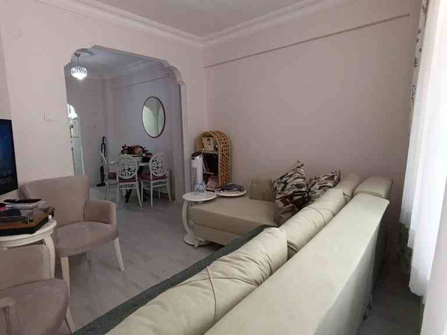 FATİH SİLİVRİKAPI DA 1+1 BALKONLU FIRSAT DAİRE