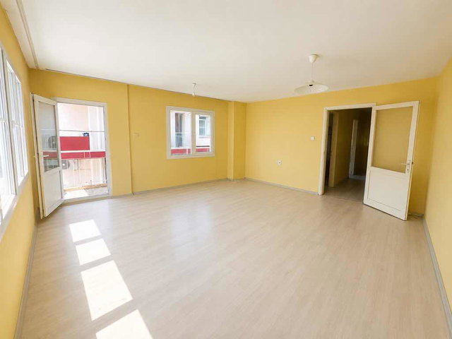 GÜZELYALI 76 SOKAKTA KİRALIK DAİRE