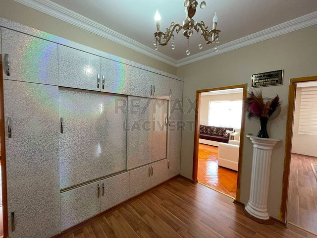 RE/MAX LACİVERTTEN YILDIZKENT'TE KİRALIK 3+1 DAİRE