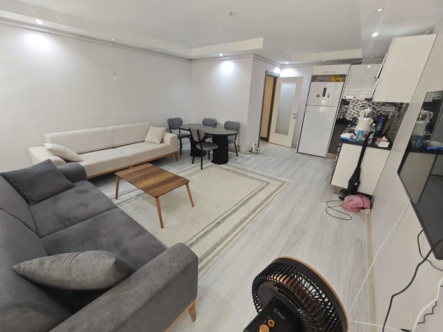 PINARTEPE'TE FULL EŞYALI 1+1 BAHÇE KATI DAİRE