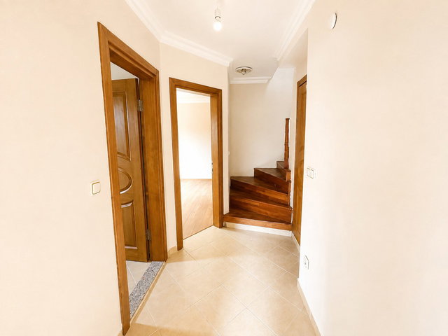 NK KARTAL ORTA MAHALLE'DE ZEMİN KAT 140M² TERS DUBLEKS SATILIK 3+1