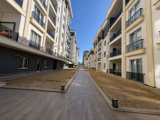 AQUA KAVAKLI 2 SİTESİNDE PEYZAJ CEPHE KİRALIK 3+1 SIFIR DAİRE