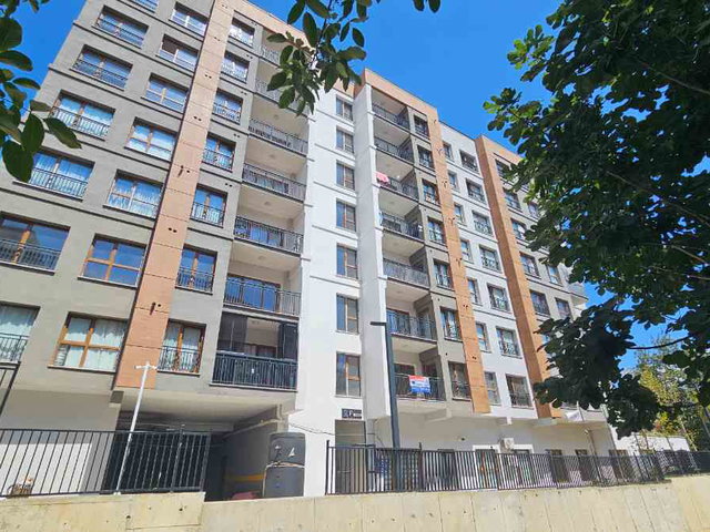 KAĞITHANE MERKEZ MAH TOKİ HİZMET SİTESİ SATILIK 88 M2  2+1 DAİRE EBEVEYN BANYOLU
