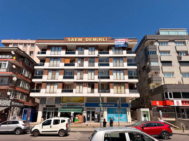 MALTEPE ALTAYÇEŞME'DE 6+2 SATILIK 240 M2 TERASLI DUBLEKS