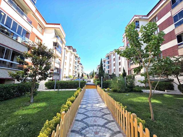 ARNAVUTKÖY YENİ YAŞAM KONUTLARI'NDA SATILIK ARA KAT 2+1 DAİRE