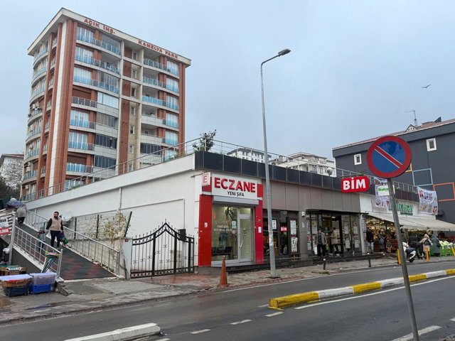 REMAXTAN CADDE ÜZERİ METROYA YÜRÜME MESAFE EBEVEYN BANYOLU 3+1