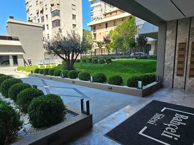 FENERBAHÇE KALAMIŞ BAHÇELI SITESINDE GÜVENLIKLI ÇIFT OTOPARKLI