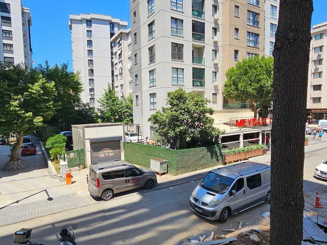 ATATÜRK VE İNÖNÜ CADDESI ARASI ÖN CEPHE ÇIFT BANYO BALKONLU 3+1
