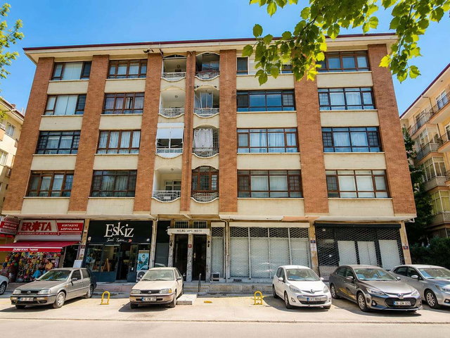 KUZGUN CADDESİ ÜZERİNDE 4+1 SATILIK DAİRE