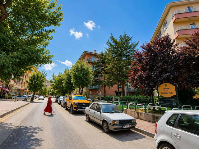 KUZGUN CADDESİ ÜZERİNDE 4+1 SATILIK DAİRE