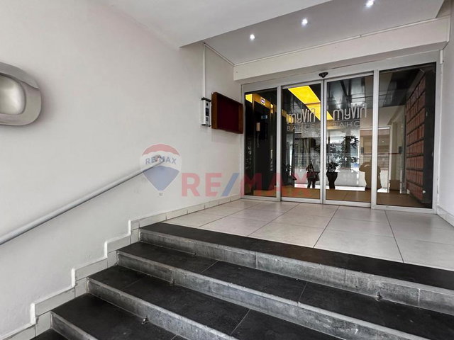 BORNOVA KAZIMDİRİK’TE EŞYALI 1+1 KİRALIK DAİRE | 6. KAT, BALKONLU, BATI CEPHE