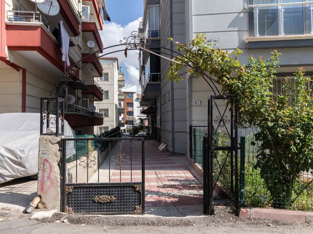 ETİMESGUT 30 AĞUSTOS MAH.’DE 3+1 YAPILI ÇIFT BANYOLU SATILIK DAIRE
