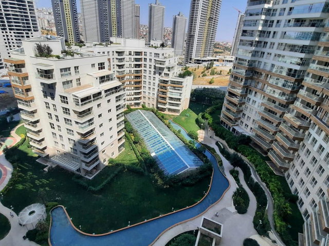 SİNPAŞ EGE VADİSİ’NDE PEYZAJ CEPHELİ, EKSTRA YAPILI BÜYÜK TİP 3+1