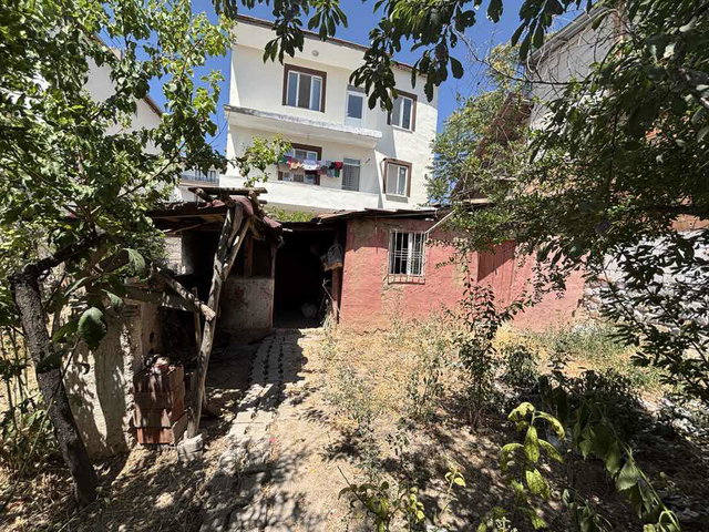 MALATYA YEŞİLYURT’TA TAPULU MÜSTAKİL PARSELDE 2+1 BAHÇE KATI MÜSTAKİL EV | 361 M² BRÜT