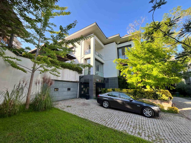 REMAX TERMİNAL OYA DOĞAN ANTORMAN VİLLA TİPİ 5+1 SATILIK BAHÇE DUBLEKSİ