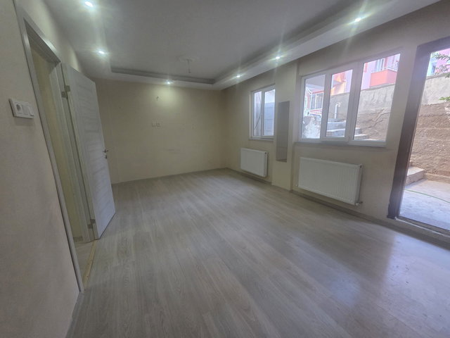 REMAX YAZ'DAN TOYGAR  MAHALLESİ 2+1  KİRALIK DAİRE