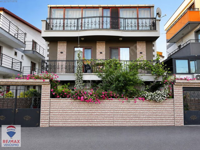 BALYANUS KOYUNDA,BAHÇELI MÜSTAKIL 5+1 VILLA
