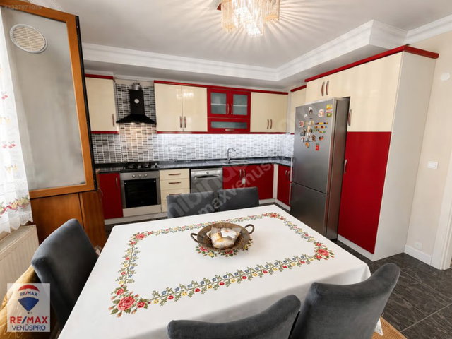 BALYANUS KOYUNDA,BAHÇELI MÜSTAKIL 5+1 VILLA